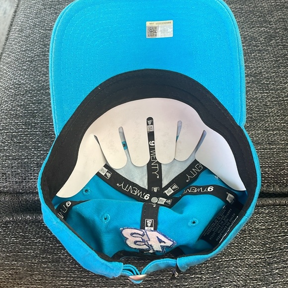 Signed Bubba Wallace hat - Picture 4 of 6